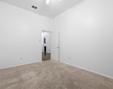 2825 Saddlebred Trail - Photo Thumbnail 15
