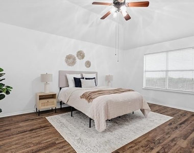 2825 Saddlebred Trail - Photo Thumbnail 16