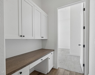 8645 E Wood Drive - Photo Thumbnail 27