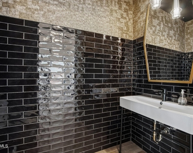 8645 E Wood Drive - Photo Thumbnail 53
