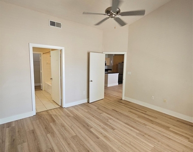 4605 Cedar Springs Road - Photo Thumbnail 16