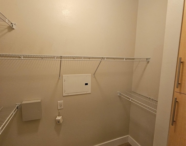 4605 Cedar Springs Road - Photo Thumbnail 17