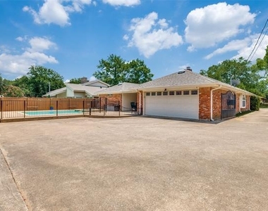 1005 De Pauw Drive - Photo Thumbnail 24