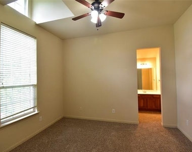 14857 Holly Leaf Drive - Photo Thumbnail 19
