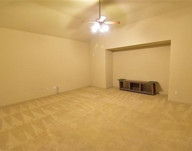14857 Holly Leaf Drive - Photo Thumbnail 32