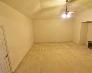 14857 Holly Leaf Drive - Photo Thumbnail 31