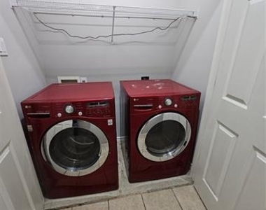 4411 Mckinney Avenue - Photo Thumbnail 4