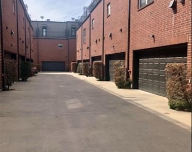 4411 Mckinney Avenue - Photo Thumbnail 1