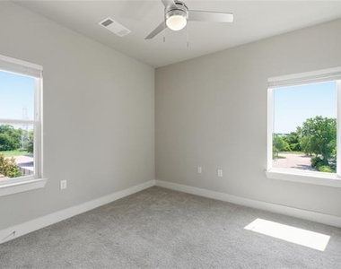 3369 Wynwood Drive - Photo Thumbnail 24