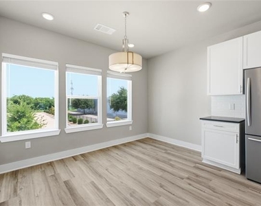 3369 Wynwood Drive - Photo Thumbnail 9