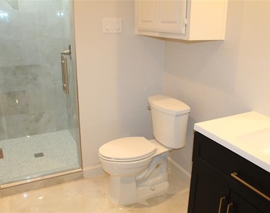 5709 Buffridge Trail - Photo Thumbnail 15