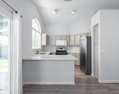 4623 E Libby Street - Photo Thumbnail 7
