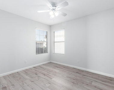 4623 E Libby Street - Photo Thumbnail 18