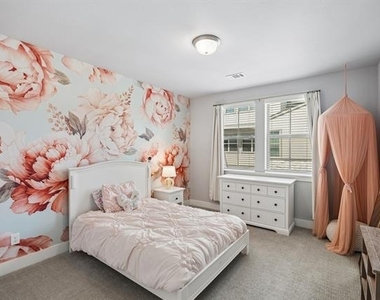5105 Artemesia Lane - Photo Thumbnail 17