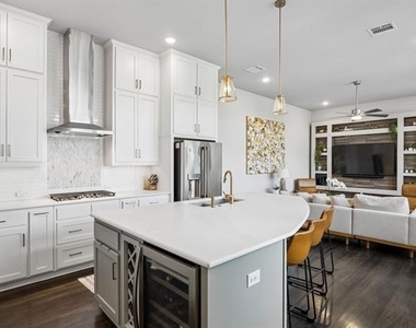5105 Artemesia Lane - Photo Thumbnail 4