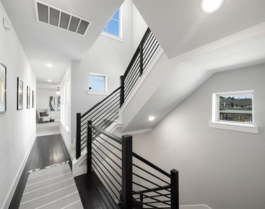 5105 Artemesia Lane - Photo Thumbnail 11