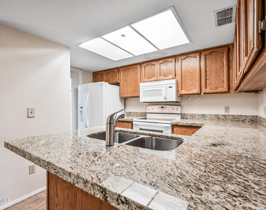 170 E Guadalupe Road - Photo Thumbnail 6