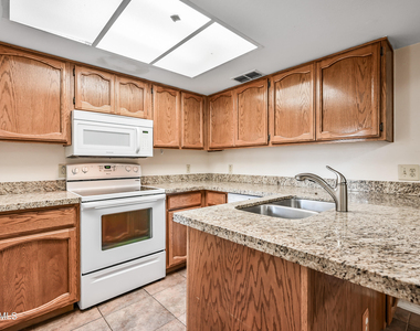 170 E Guadalupe Road - Photo Thumbnail 7