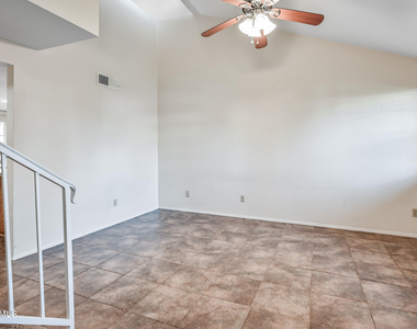 170 E Guadalupe Road - Photo Thumbnail 2