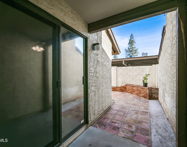 170 E Guadalupe Road - Photo Thumbnail 17