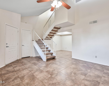 170 E Guadalupe Road - Photo Thumbnail 4