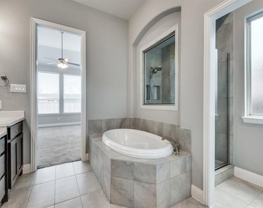 3511 Meridian Avenue - Photo Thumbnail 21
