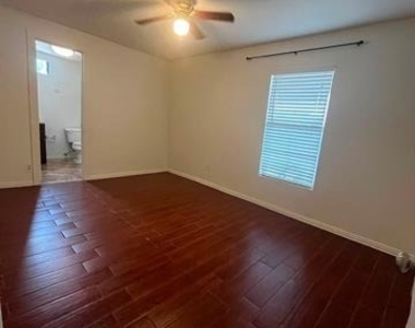 2965 Clovis Avenue - Photo Thumbnail 8