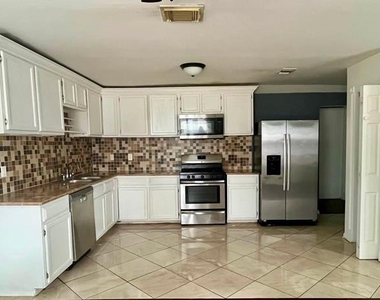 2965 Clovis Avenue - Photo Thumbnail 5