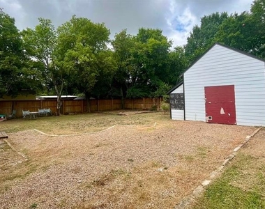 2965 Clovis Avenue - Photo Thumbnail 16