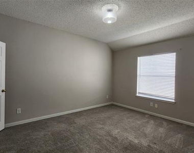3408 Mosswood Drive - Photo Thumbnail 23
