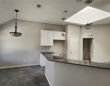 3408 Mosswood Drive - Photo Thumbnail 9