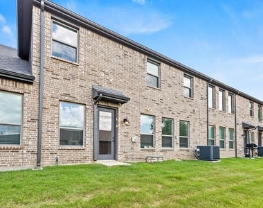 4104 Swinley Forest Drive - Photo Thumbnail 25
