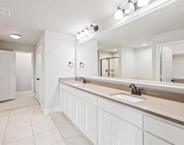 4104 Swinley Forest Drive - Photo Thumbnail 12