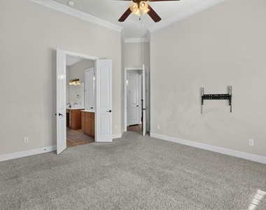 4635 Saginaw Court - Photo Thumbnail 19
