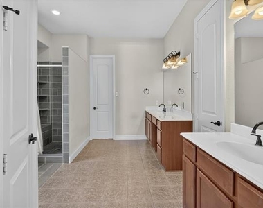 4635 Saginaw Court - Photo Thumbnail 20