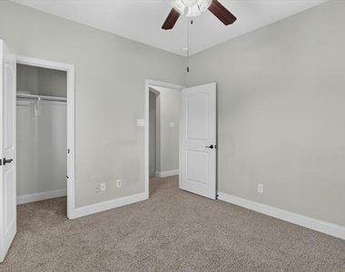 4635 Saginaw Court - Photo Thumbnail 32