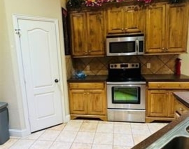 8105 Winter Falls Trail - Photo Thumbnail 7