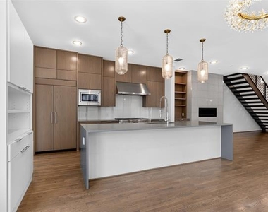 3479 Mcfarlin Boulevard - Photo Thumbnail 12