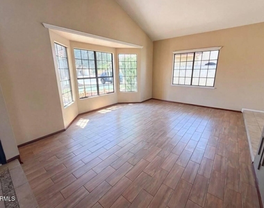 3810 N N Wintergreen Way, Way - Photo Thumbnail 1