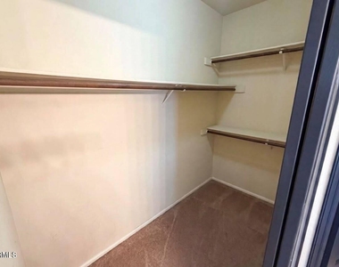 3810 N N Wintergreen Way, Way - Photo Thumbnail 11