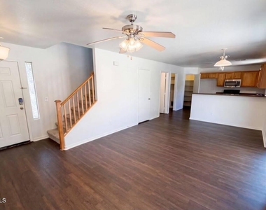 13976 W Port Royale Ln, Way - Photo Thumbnail 7