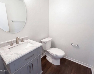 13976 W Port Royale Ln, Way - Photo Thumbnail 8