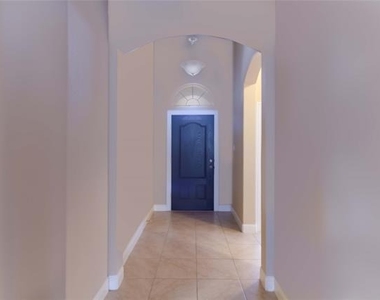 15613 Renshaw Way - Photo Thumbnail 2