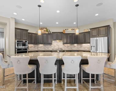 3781 E Chestnut Lane - Photo Thumbnail 26