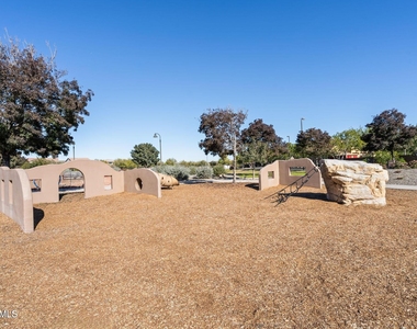 3781 E Chestnut Lane - Photo Thumbnail 55