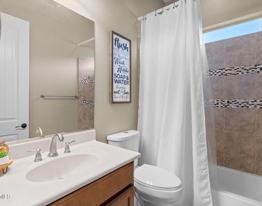 3781 E Chestnut Lane - Photo Thumbnail 34