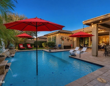 3781 E Chestnut Lane - Photo Thumbnail 8