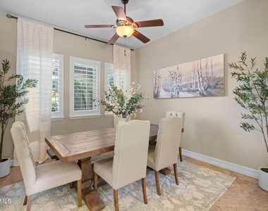 3781 E Chestnut Lane - Photo Thumbnail 18