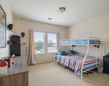 1213 Egret Court - Photo Thumbnail 21