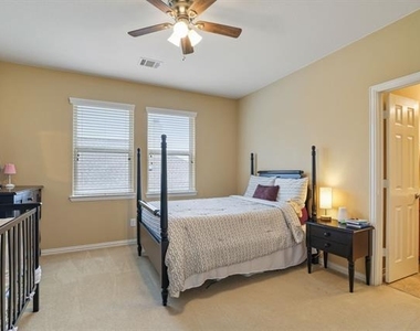 1213 Egret Court - Photo Thumbnail 25